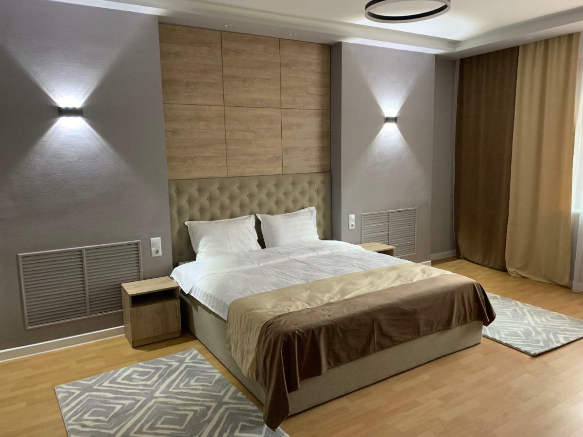 Kemer Lux Hotel Astana Ngoại thất bức ảnh
